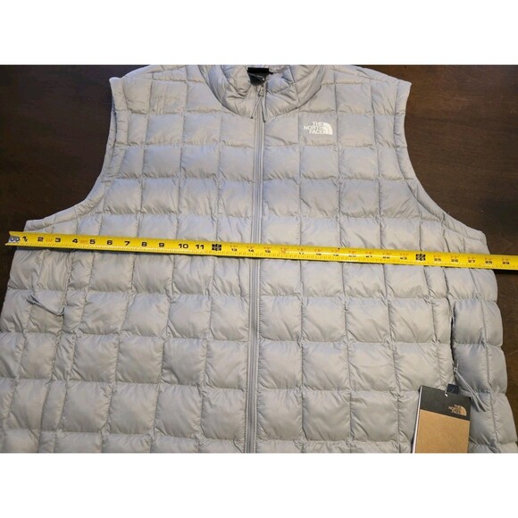 NEW The North Face Thermoball Eco Vest 3X Men Grey Nylon Shell Puffer Vest NWT - Picture 7 of 7
